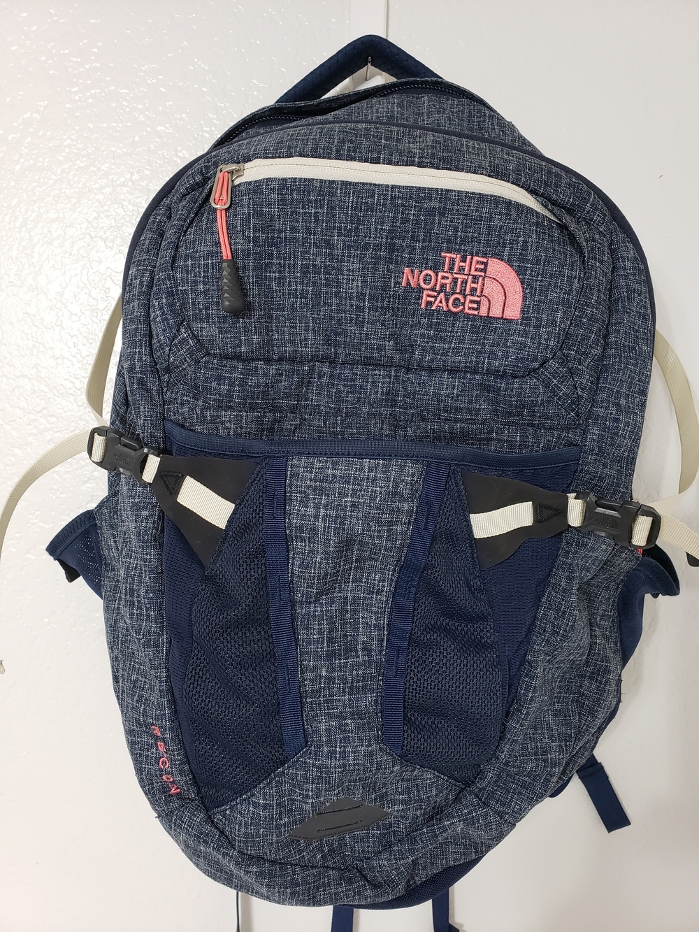 The North Face Recon Backpack Navy Heather FlexVent Laptop Hiking Travel Bag